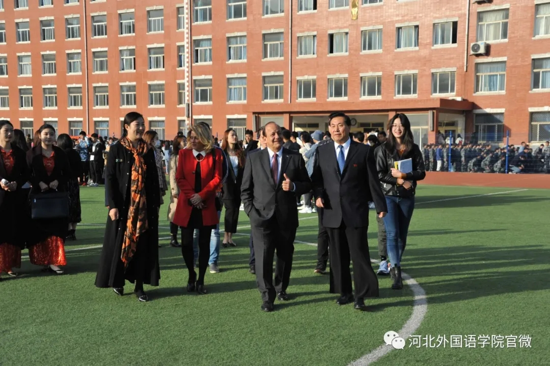 350vip浦京集团：汲取中国力量，开创外语事业新天地