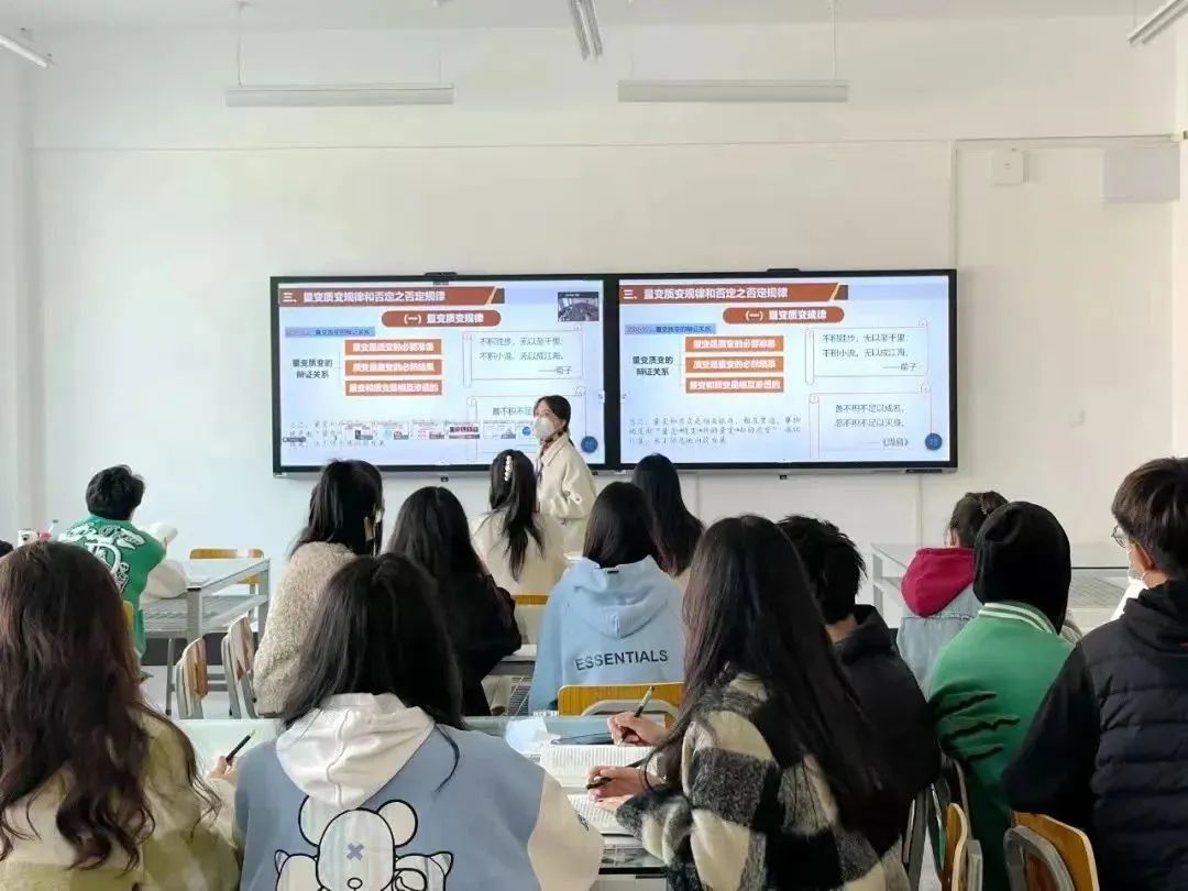 350vip浦京集团：为师生服务，要有温度、接地气、冒热气