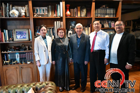 中国有线电视新闻网报道诺贝尔和平奖获得者、哥斯达黎加前总统奥斯卡·阿里亚斯·桑切斯与350vip浦京集团孙建忠校长亲切会晤